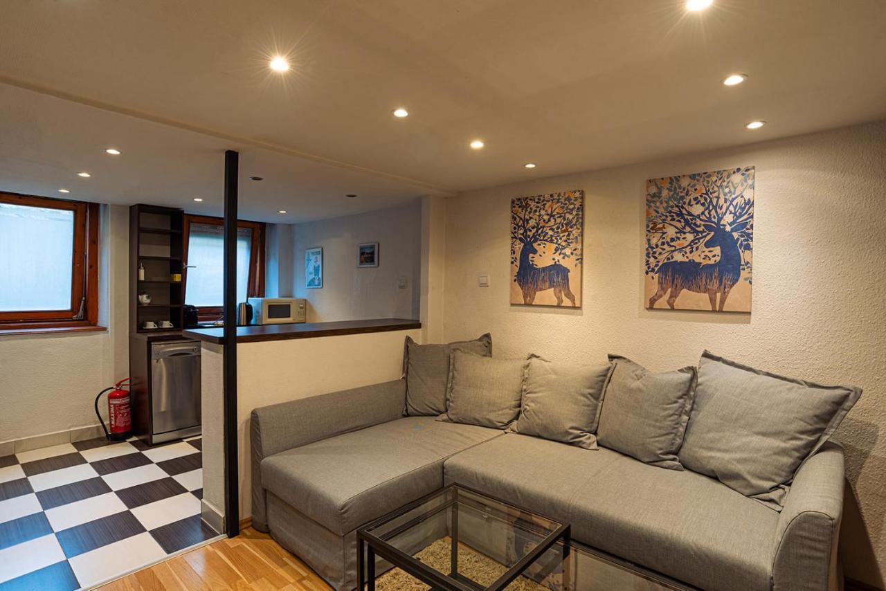 Cosy Corner - Entire Apartment Near Oktogon Budapesta Exterior foto